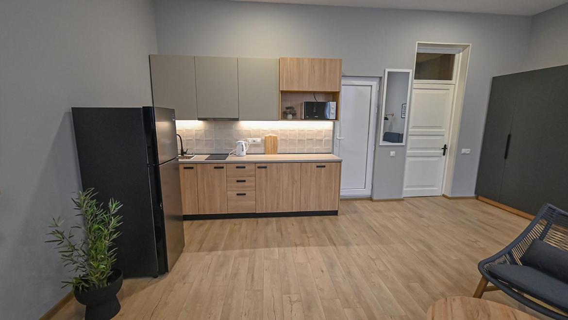 Big Studio Apt.On Liberty Square Tbilisi ภายนอก รูปภาพ