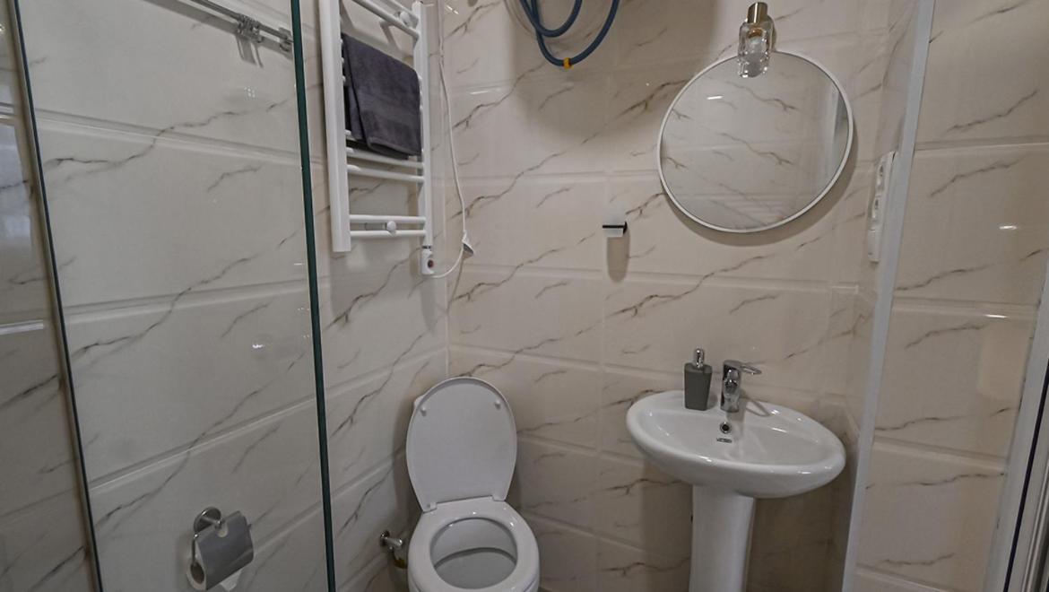 Big Studio Apt.On Liberty Square Tbilisi ภายนอก รูปภาพ